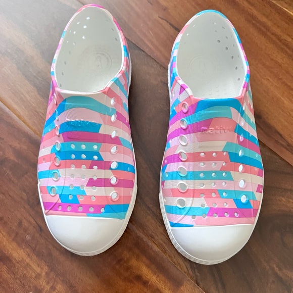 Natives shoes - Picture 4 of 6